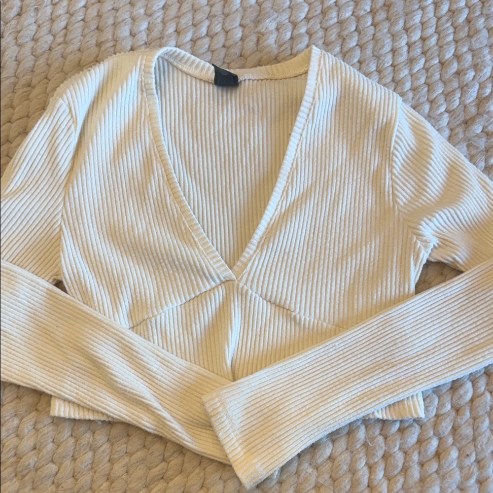 Wild Fable Cream Ribbed V-Neck Crop Top